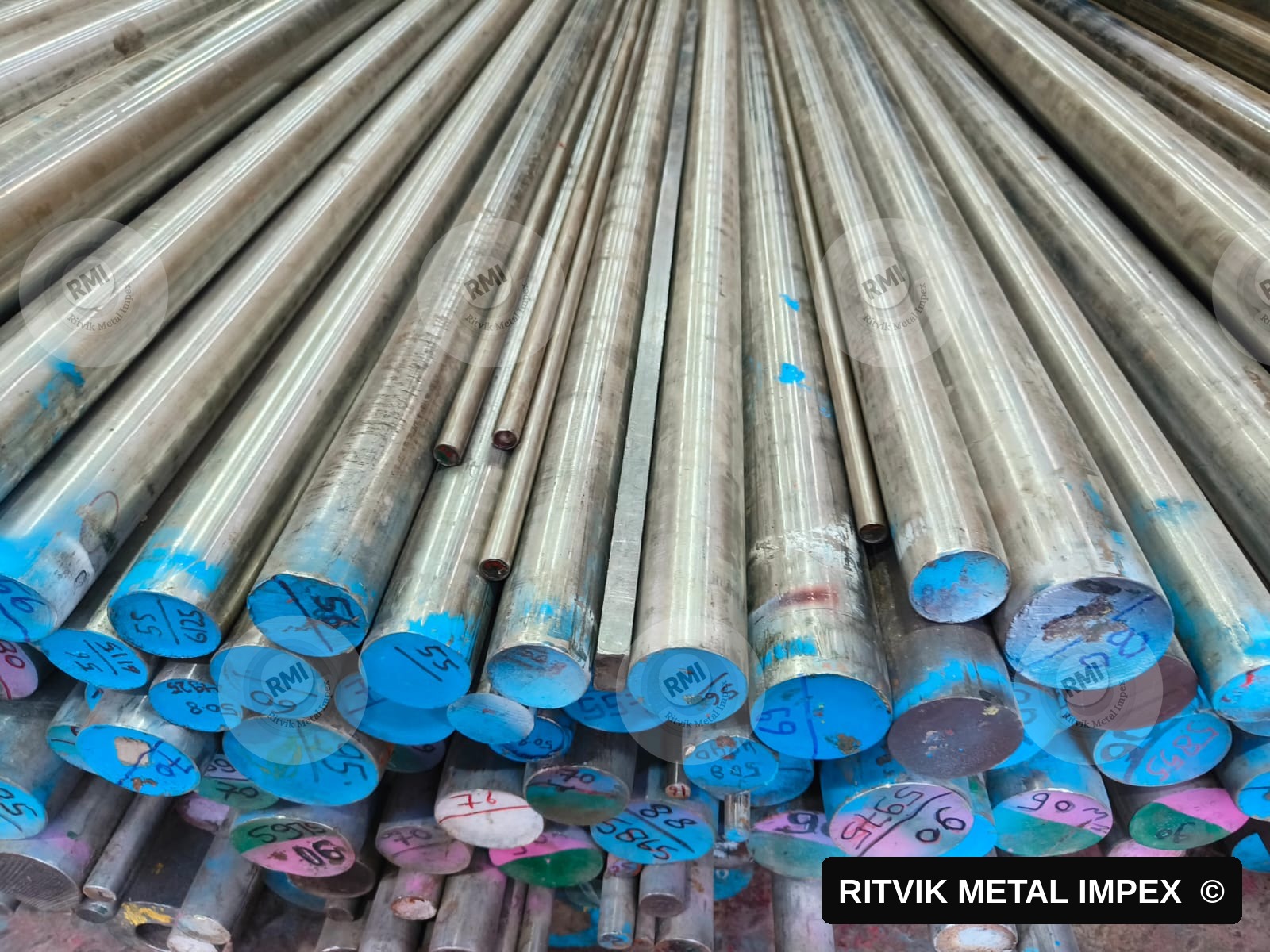 Stainless Steel Round Bars in stock at Ritvik Metal Impex, Mumbai